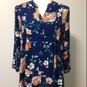 St. John's Bay Tunic Top Navy Floral Medium